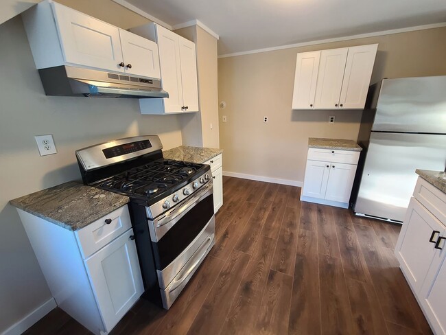 9 Stanley Ave in Ossining, NY - Building Photo - Building Photo