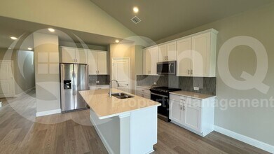 685 Briar Dr in Lavon, TX - Building Photo - Building Photo