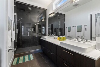 1944 W Thomas St in Chicago, IL - Building Photo - Building Photo