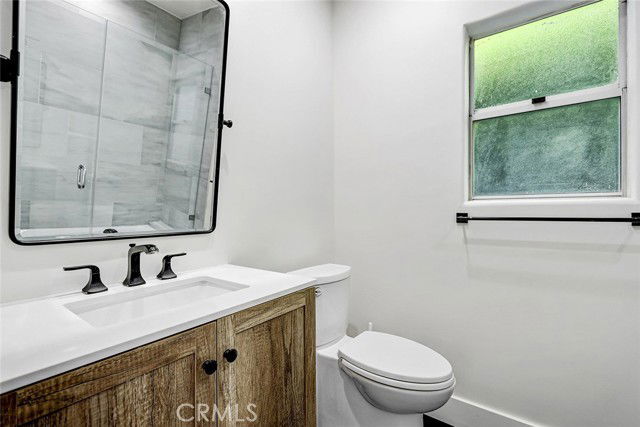 property at 204 N Poinsettia Ave