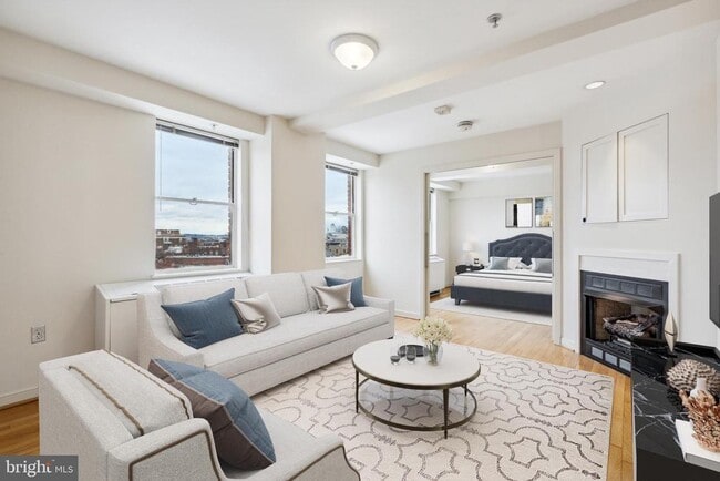 815 King St in Alexandria, VA - Building Photo - Building Photo