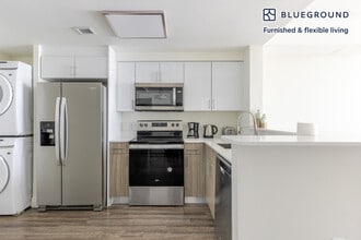 110 SW 12th St, Unit FL1-ID143 in Miami, FL - Building Photo - Building Photo
