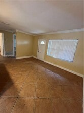 1201 NW 117th St in Miami, FL - Building Photo - Building Photo