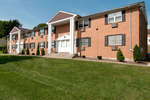 Greenview Gardens in Hackettstown, NJ - Foto de edificio