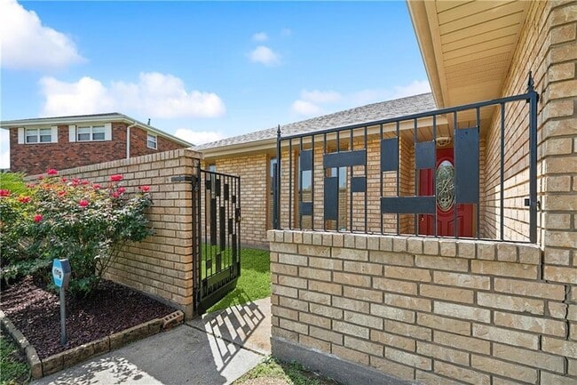 property at 7640 Arbor Dr