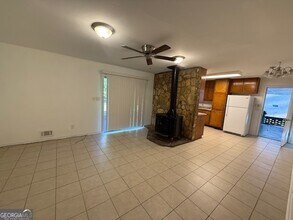 3961 Lindsey Dr in Decatur, GA - Building Photo - Building Photo