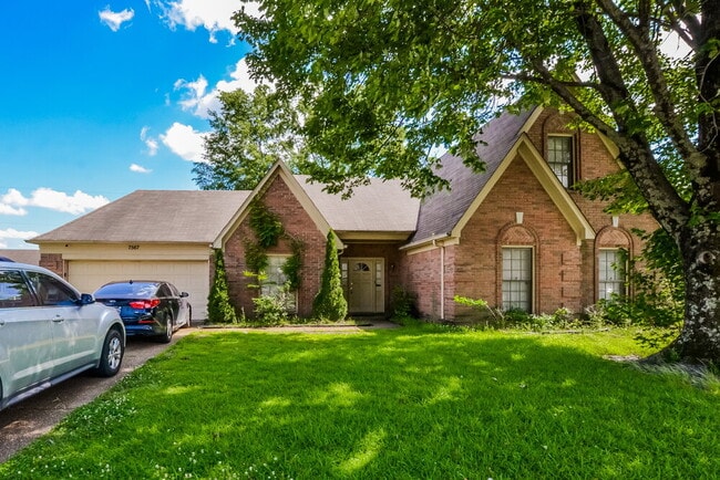property at 7567 Dexter Grove Dr