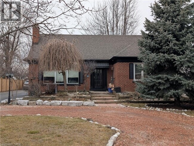 101 Centennial Pkwy S in Hamilton, ON - Building Photo - Building Photo