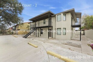 3813 N 8th Ct, Unit 2 in McAllen, TX - Building Photo