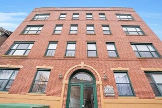 65 Summit Ave in Jersey City, NJ - Building Photo - Building Photo