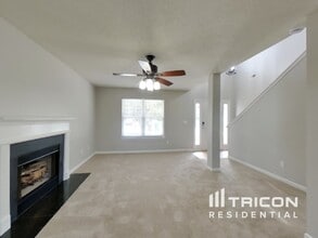 7925 Donet Terrace Dr in Charlotte, NC - Building Photo - Building Photo