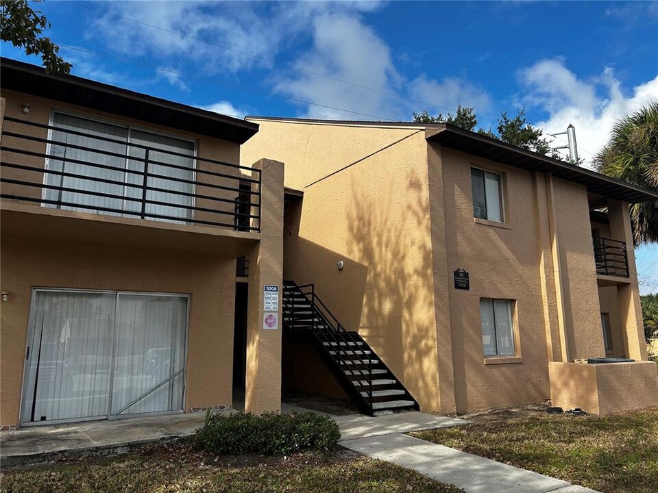 5208 Via Hacienda Cir in Orlando, FL - Building Photo