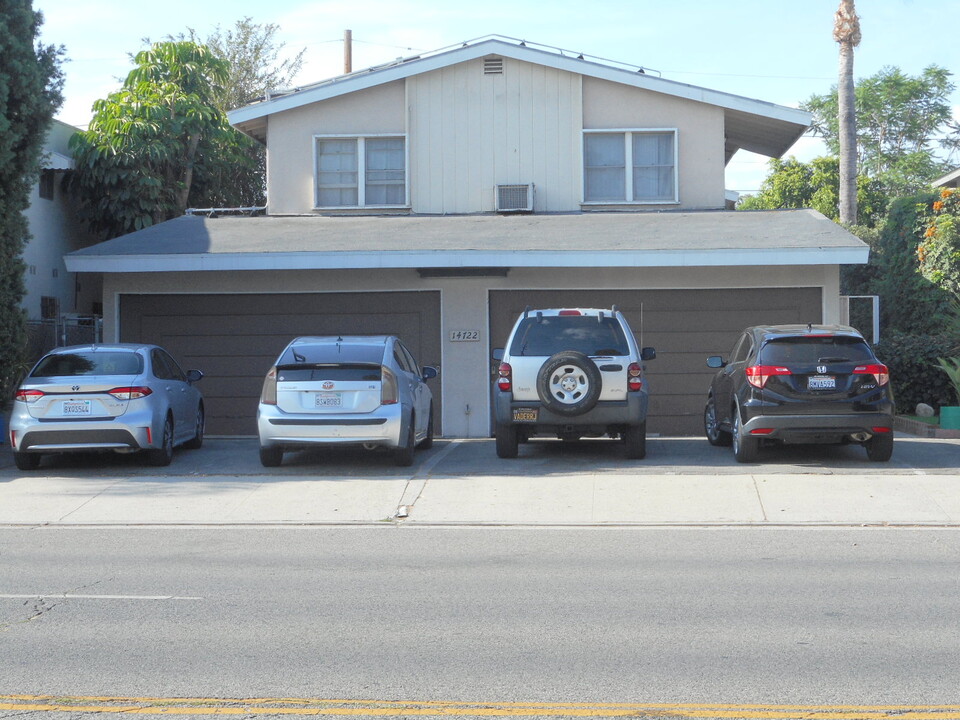 14722 Magnolia Blvd in Sherman Oaks, CA - Building Photo