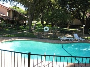 5630 Marina Dr in Garland, TX - Building Photo - Building Photo