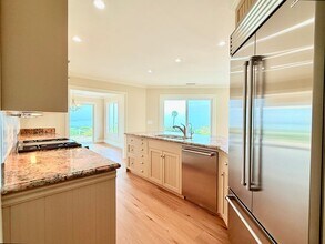 1129 Harbor Hills Dr in Santa Barbara, CA - Building Photo - Building Photo