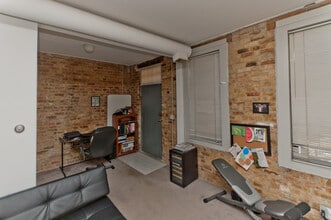2052 W Webster Ave in Chicago, IL - Building Photo - Building Photo