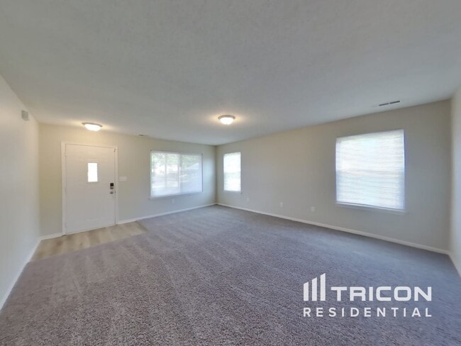 1401 Thomas Dr in Lebanon, IN - Foto de edificio - Building Photo