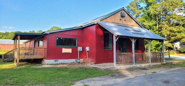 53 Pennington Rd in Newborn, GA - Building Photo - Building Photo