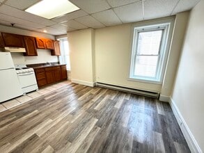 696 Main St in Middletown, CT - Building Photo - Building Photo