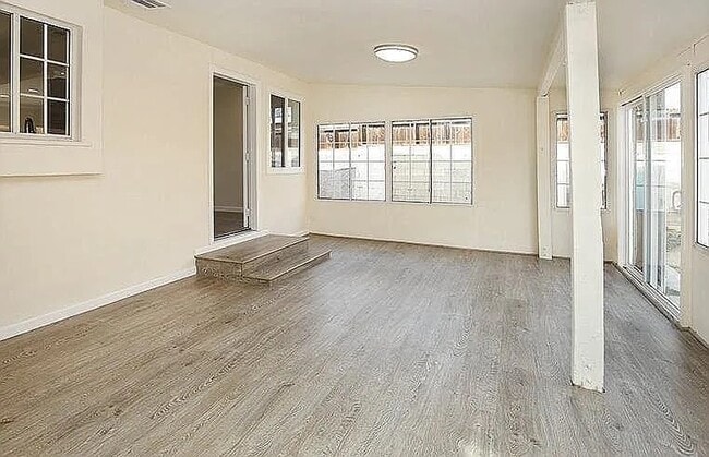 7914 Agnes Ave in North Hollywood, CA - Building Photo - Building Photo