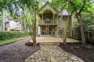 66 Lakeridge Ct in The Woodlands, TX - Building Photo