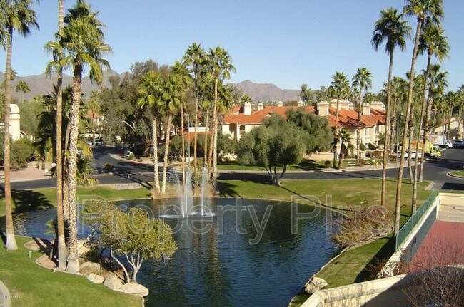 property at 9708 E Vía Linda