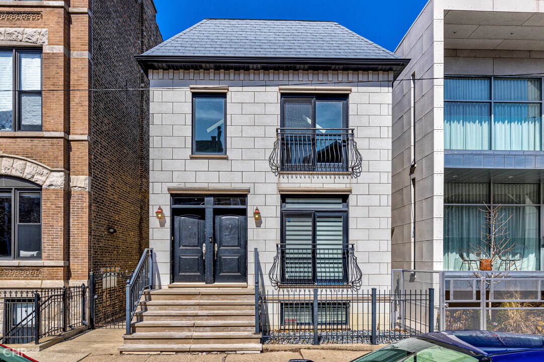 1414 W Superior St in Chicago, IL - Building Photo