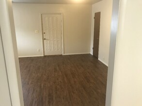 294 N 300 W in Kaysville, UT - Foto de edificio - Building Photo