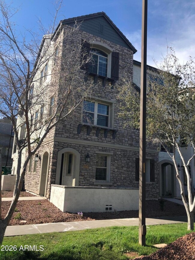 property at 2675 S Balsam Dr