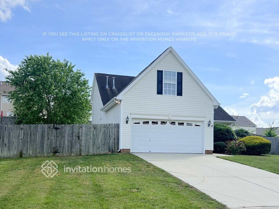 430 Fernway Dr in Burlington, NC - Building Photo