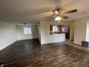 6155 E Robles Rd in Flagstaff, AZ - Building Photo - Building Photo