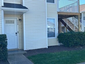 608 Spirit Ct in Virginia Beach, VA - Building Photo - Building Photo