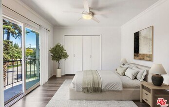 1048 9th St in Santa Monica, CA - Building Photo - Building Photo