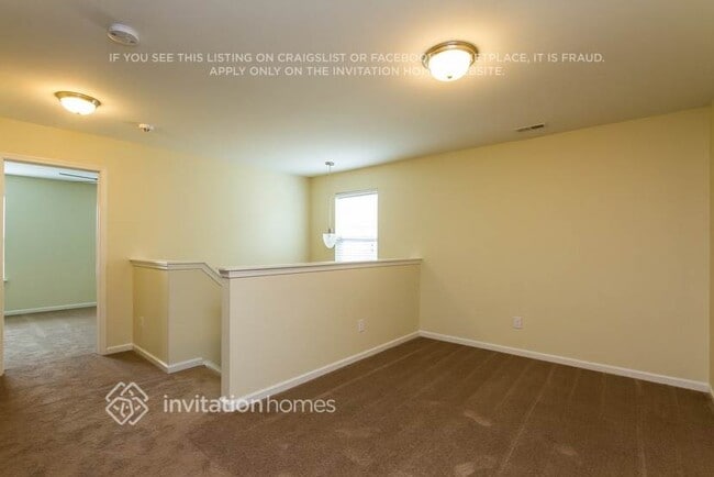 8130 Dumphries Dr in Huntersville, NC - Building Photo - Building Photo