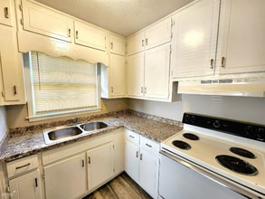 1654 Pinedale Cir NW in Conyers, GA - Building Photo - Building Photo