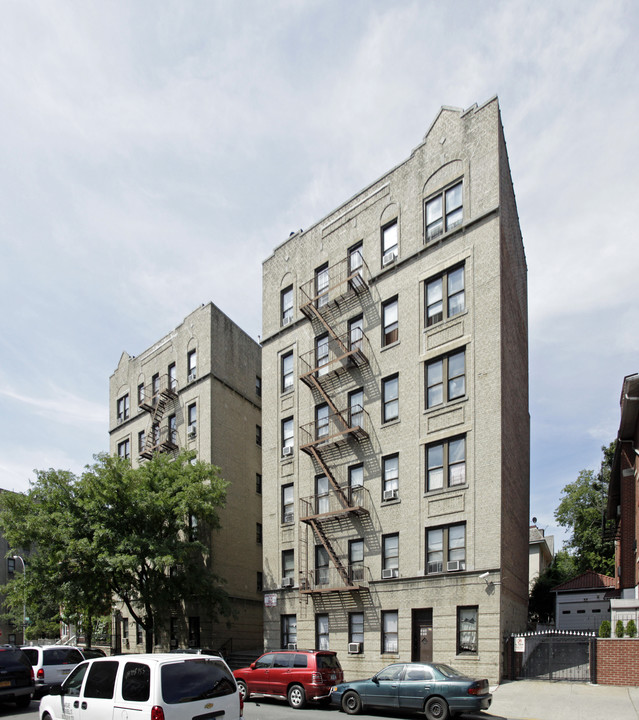 3171 Rochambeau Ave in Bronx, NY - Building Photo