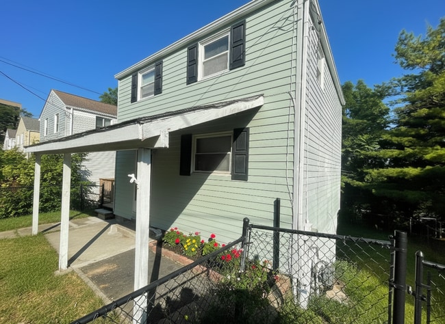 property at 714 Hestor Dr
