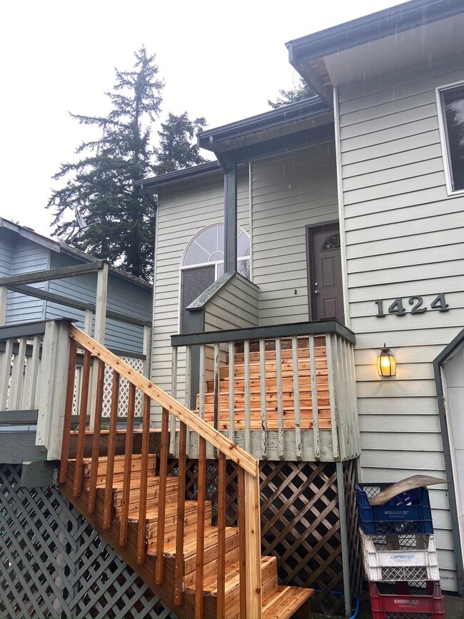 1424 Toledo St in Bellingham, WA - Building Photo - Building Photo