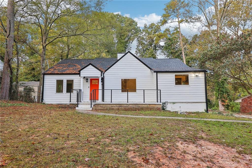 1221 Cahaba Dr SW in Atlanta, GA - Building Photo