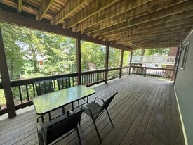 39 Newtonville Ave, Unit 1 in Newton, MA - Building Photo