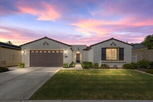 14222 Barbon Beck Ave in Bakersfield, CA - Building Photo