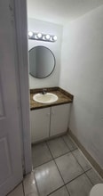 460 NE 18th Ave in Homestead, FL - Building Photo - Building Photo