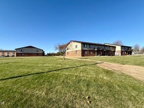 Hometown Harbor Apartments in Fond du Lac, WI - Building Photo - Building Photo
