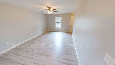15a Camino Ln in Simpsonville, SC - Building Photo - Building Photo
