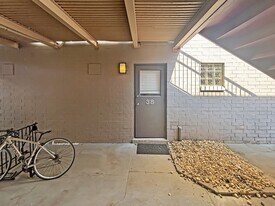 1355 Euclid Ave NE in Atlanta, GA - Building Photo
