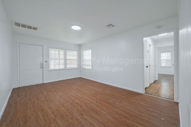 3704 SW 40th Pl in Oklahoma City, OK - Building Photo - Building Photo