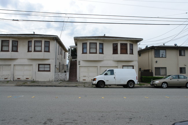 1051 Grand Ave in South San Francisco, CA - Building Photo - Building Photo