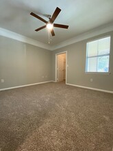 1800 S Egret Bay Blvd, Unit 8106 in League City, TX - Building Photo - Building Photo