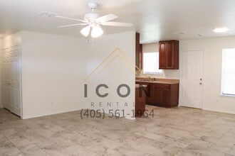 2448 Stone Glen Dr in El Reno, OK - Building Photo - Building Photo