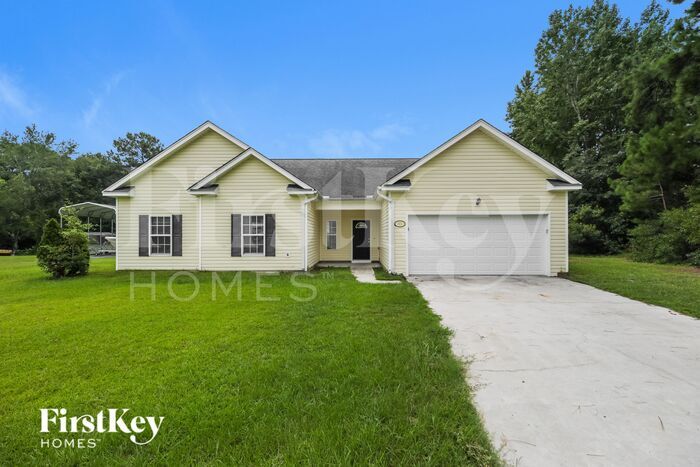 105 Resinwood Rd in Moncks Corner, SC - Building Photo